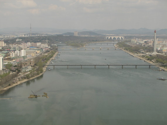 The Taedong River in Pyongyang is seen in this photo taken on April 16, 2007 (Photo: Chris Price/CC-by-nd-2.0)